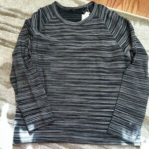 NWT Vince Blue Gray & White XL Sweater